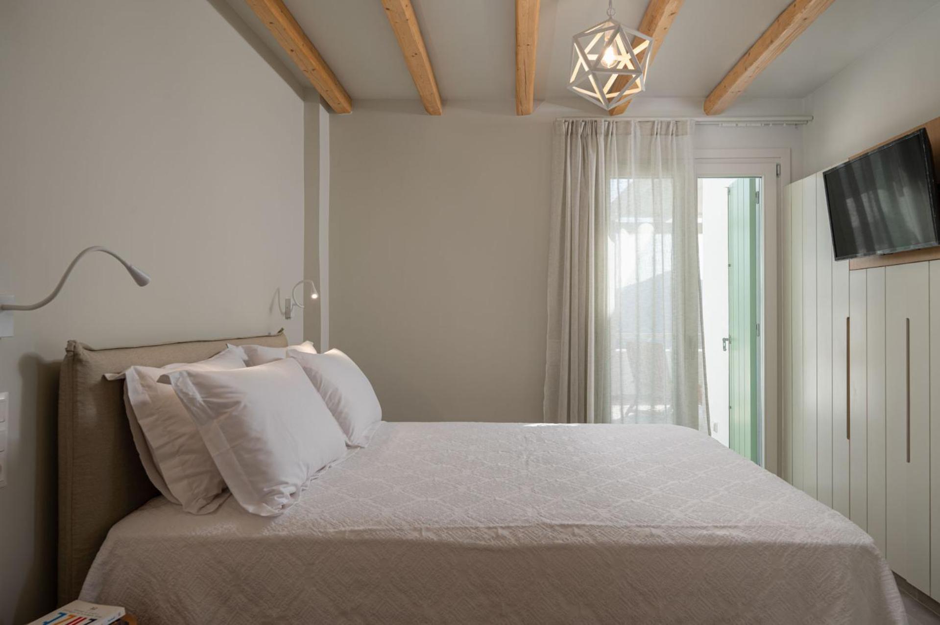 Castello Amorgos Suites Katapola Exterior photo